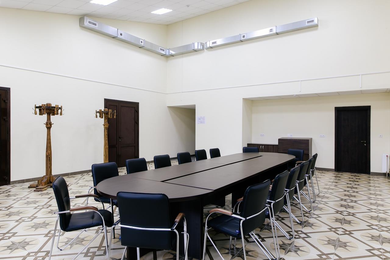 Baza Otdykha Chaika Hotel Zhodzina Ngoại thất bức ảnh