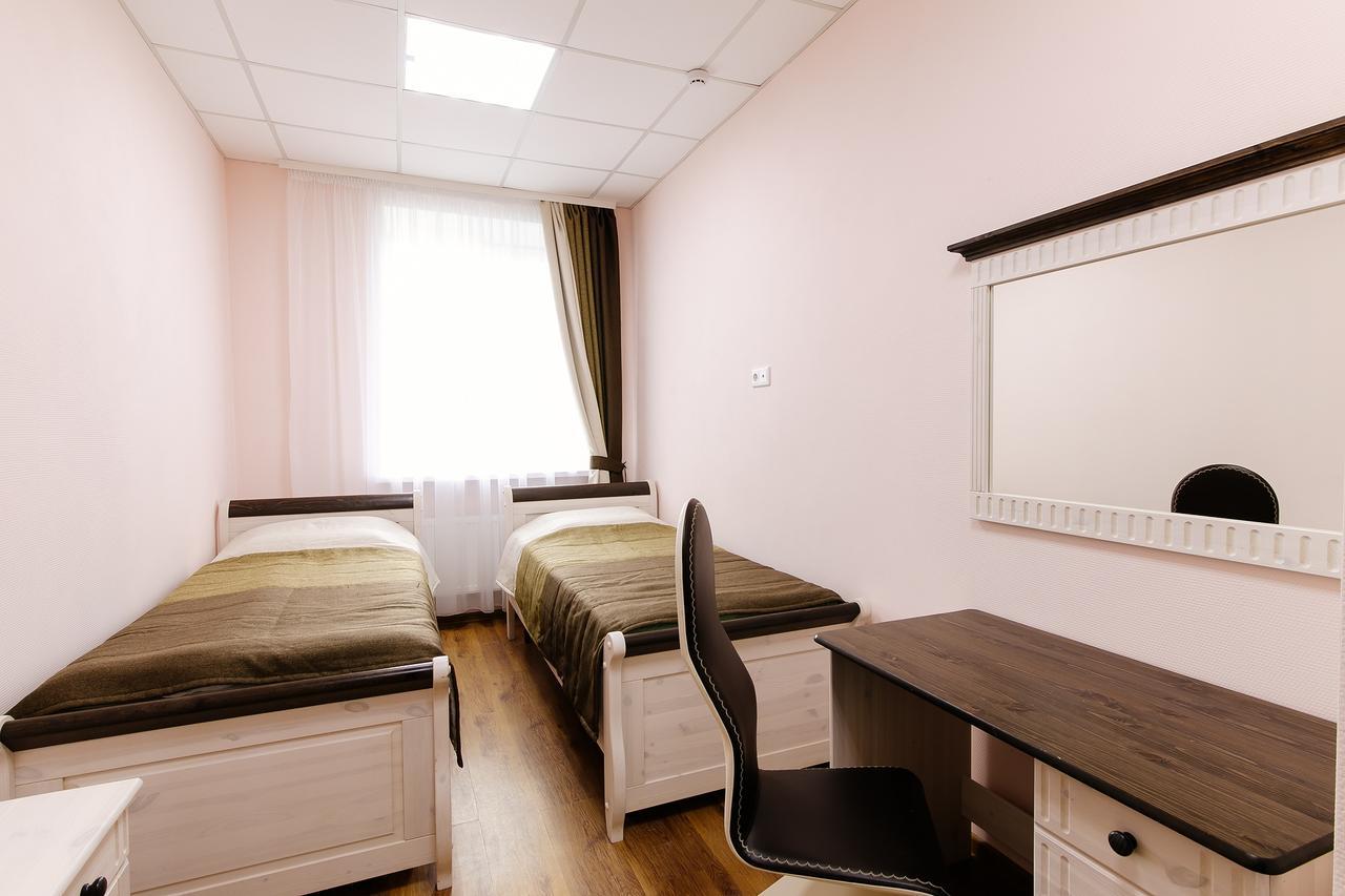 Baza Otdykha Chaika Hotel Zhodzina Ngoại thất bức ảnh