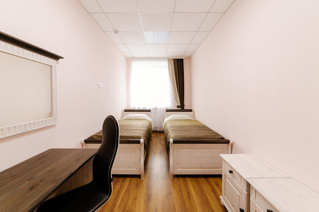 Baza Otdykha Chaika Hotel Zhodzina Ngoại thất bức ảnh
